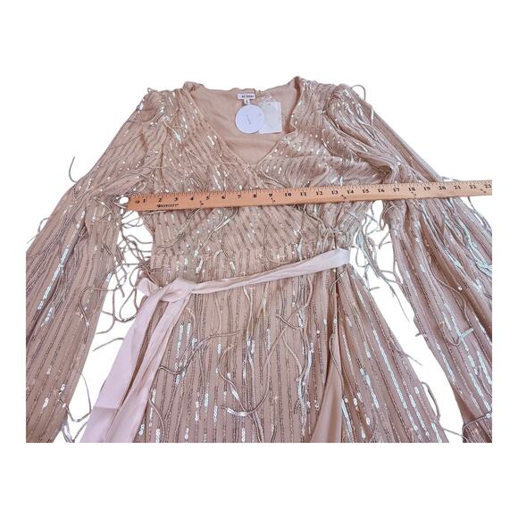NEW En Creme Mini Robe WRAP DRESS & BELT Silver Sequin Fringe Women's MED Nude - Picture 8 of 13